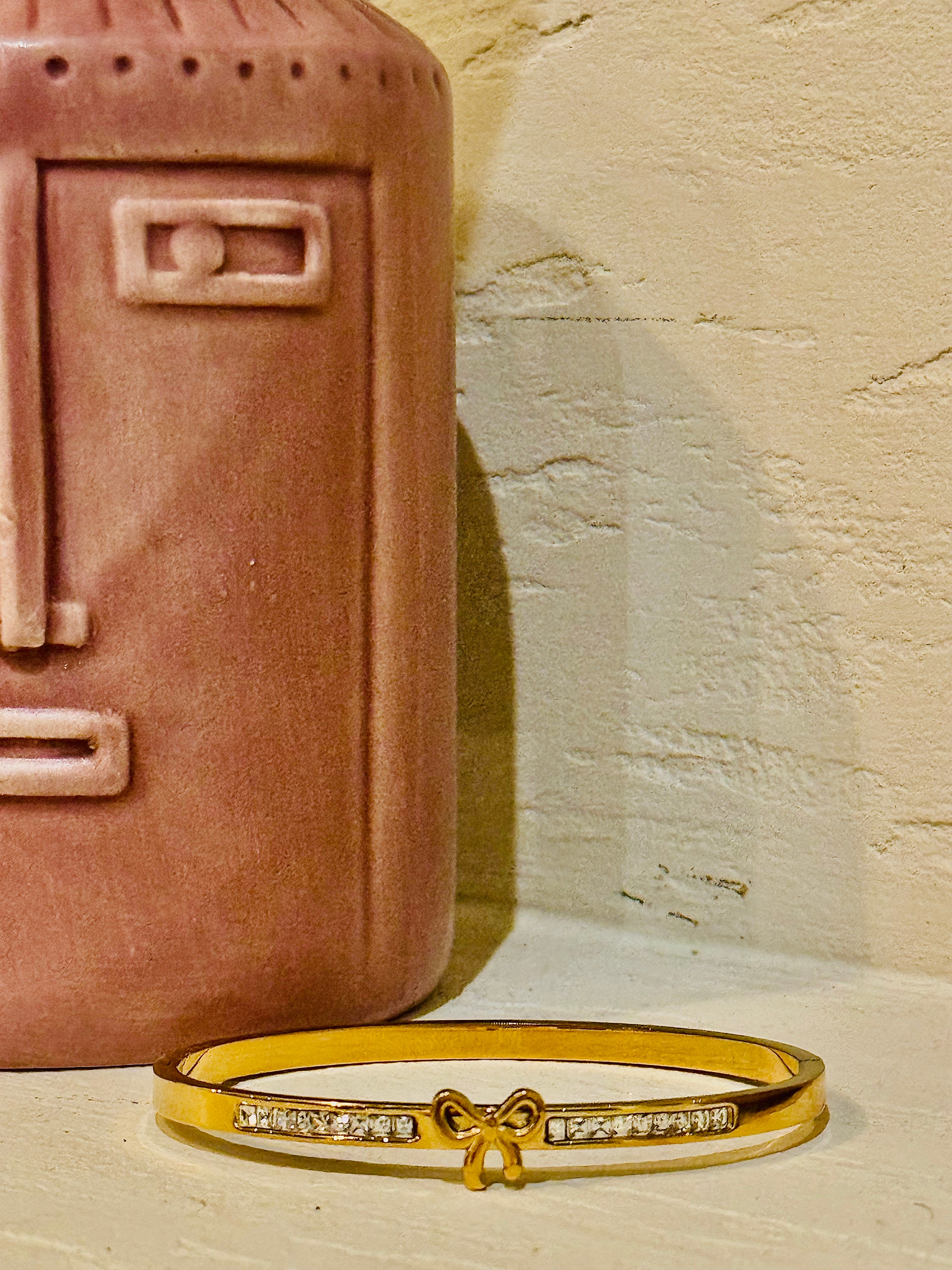 Delicate Bow Bracelet